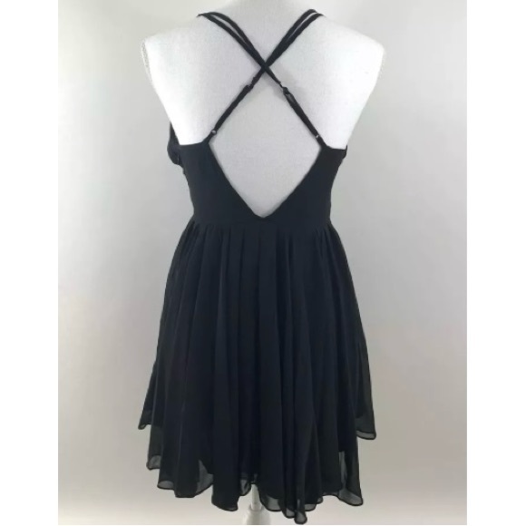 Guess Julia Black Chiffon Ruffled Top Mini Holiday Party Dress  size 4 - Picture 3 of 8